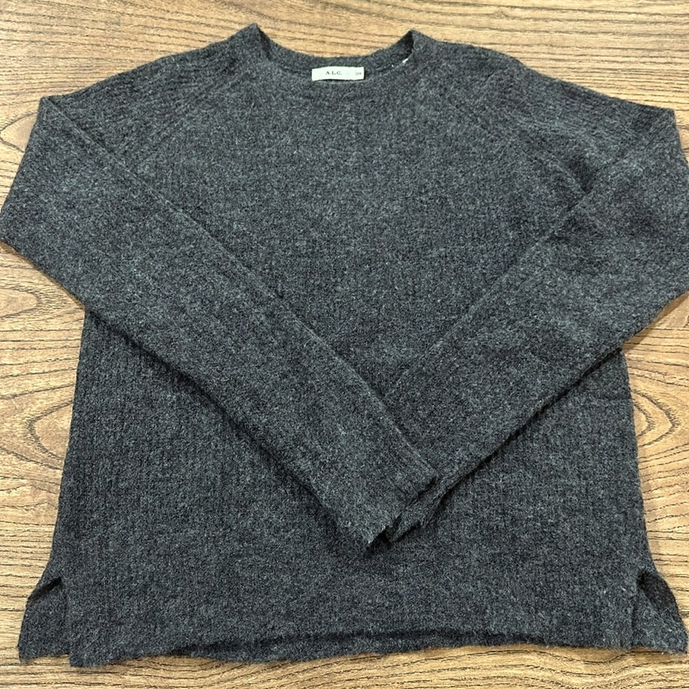 ALC CASHMERE SILK SWEATER SIZE XS GRAY